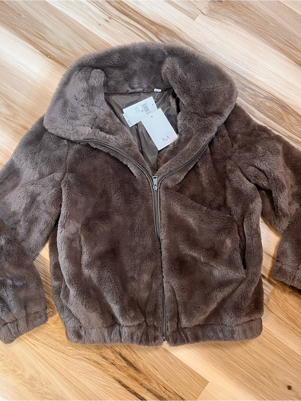 NWT Magaschoni Faux Fur Zip Bomber Jacket Brown Size Medium M Large Collar Cozy